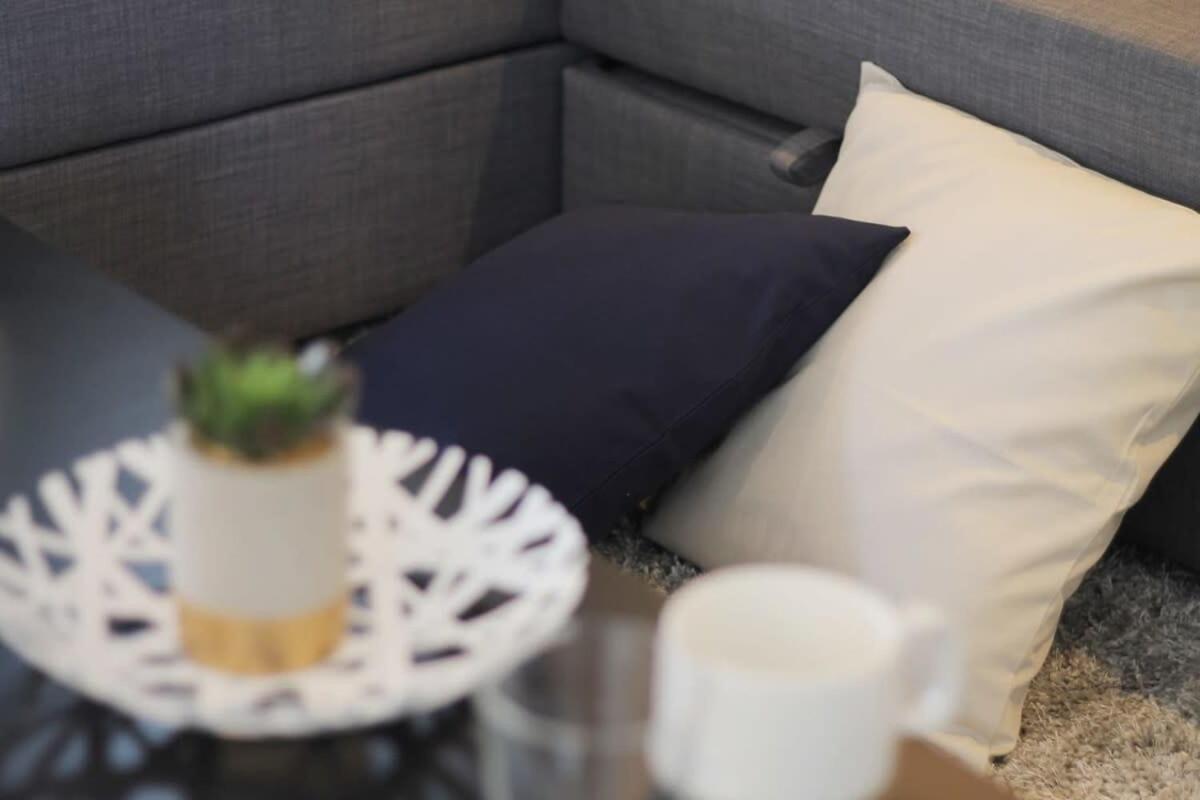 Bhotel Heiwaodori 902 - Huge Apt In Famous Hiroshima Dori For 6P Екстер'єр фото
